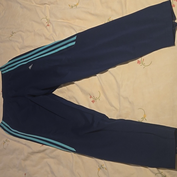 ADIDAS Sweatpants 🟢🟢 - Picture 5 of 6